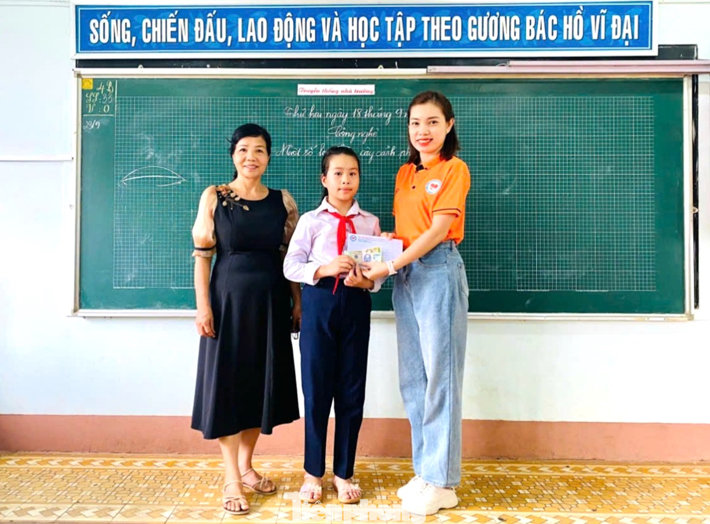 Học sinh của dự án Nuôi em nâng bước chân đến trường sẽ được hỗ trợ định kỳ