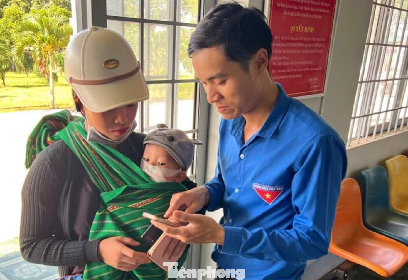 Đoàn viên, thanh niên đẩy mạnh công tác tuyên truyền về hoạt động, lợi ích chuyển đổi số cho người dân Đoàn viên, thanh niên đẩy mạnh công tác tuyên truyền về hoạt động, lợi ích chuyển đổi số cho người dân