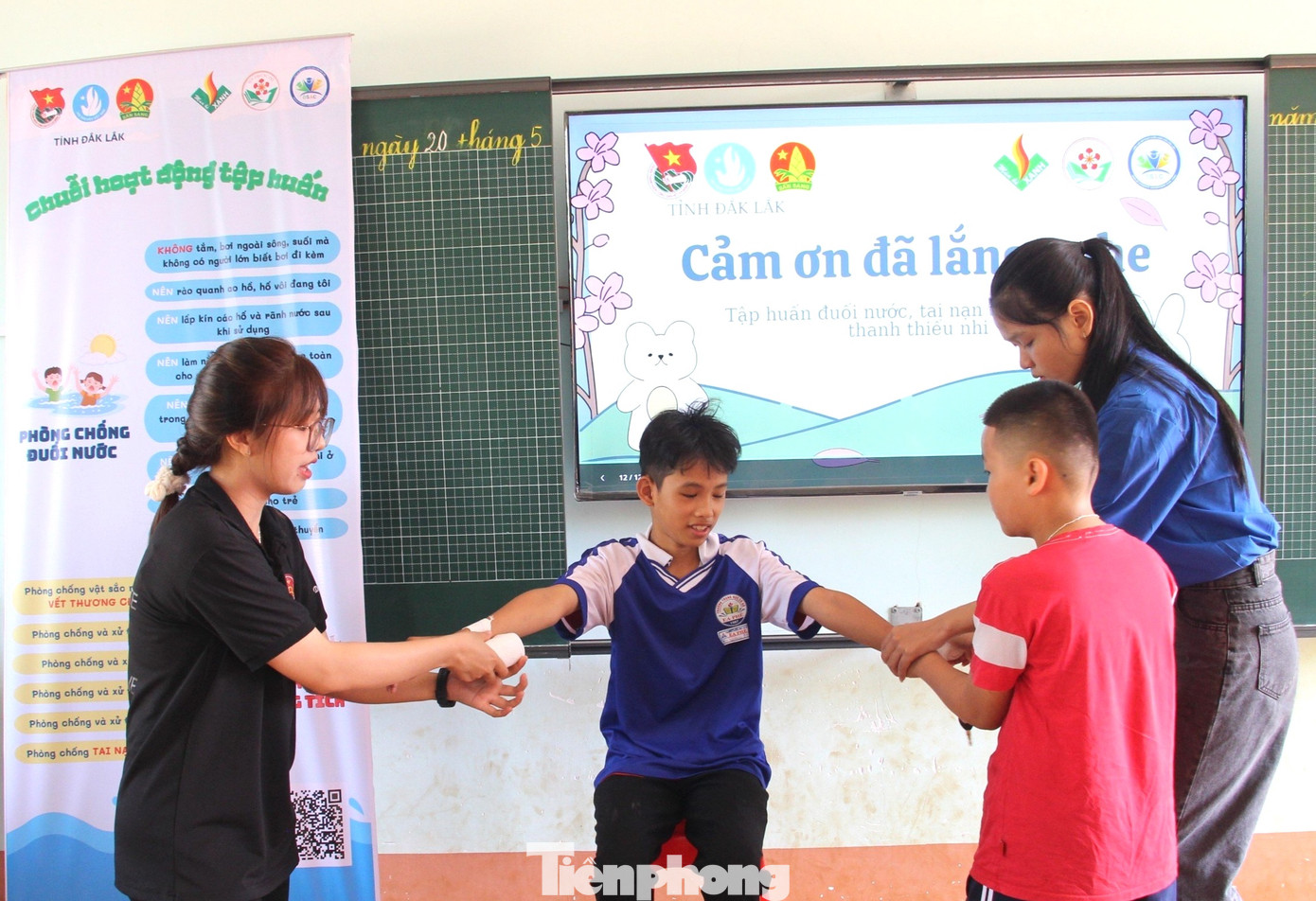 Các lớp tập huấn phòng chống đuối nước, tai nạn thương tích Các lớp tập huấn phòng chống đuối nước, tai nạn thương tích