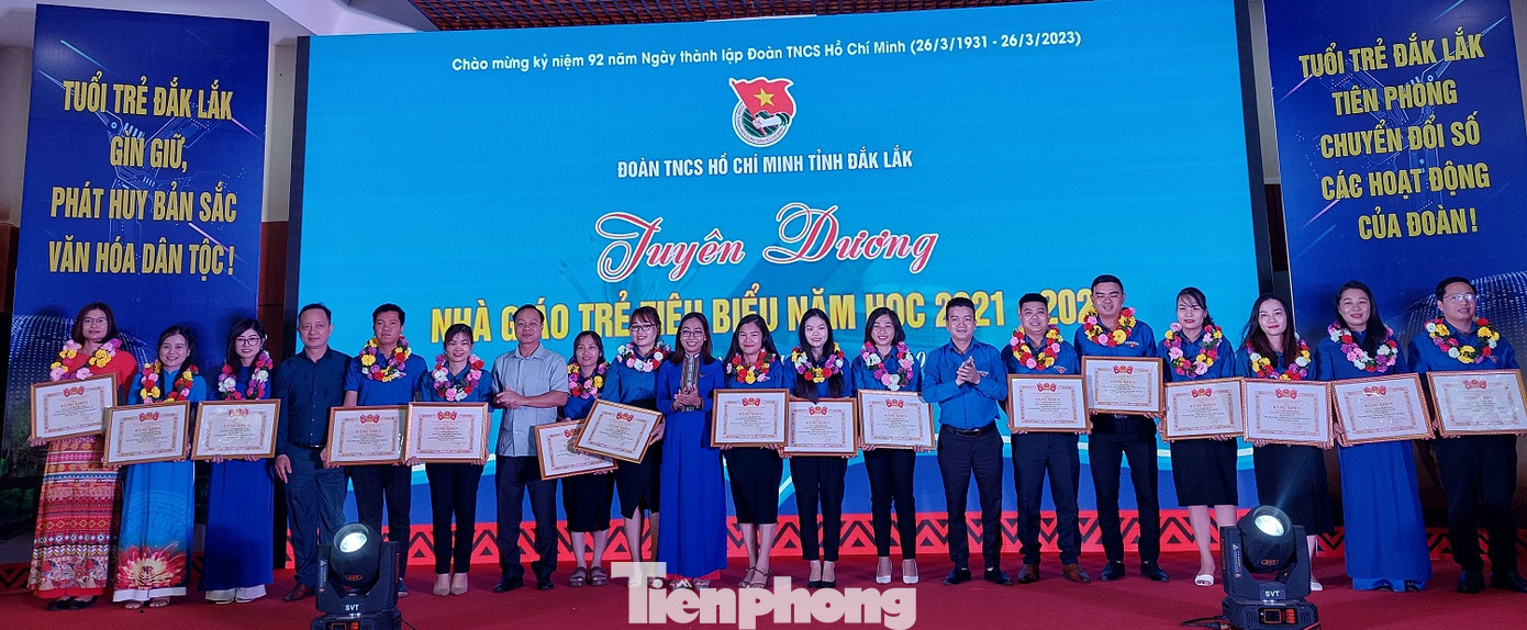 Các nhà giáo trẻ tiêu biểu được tuyên dương