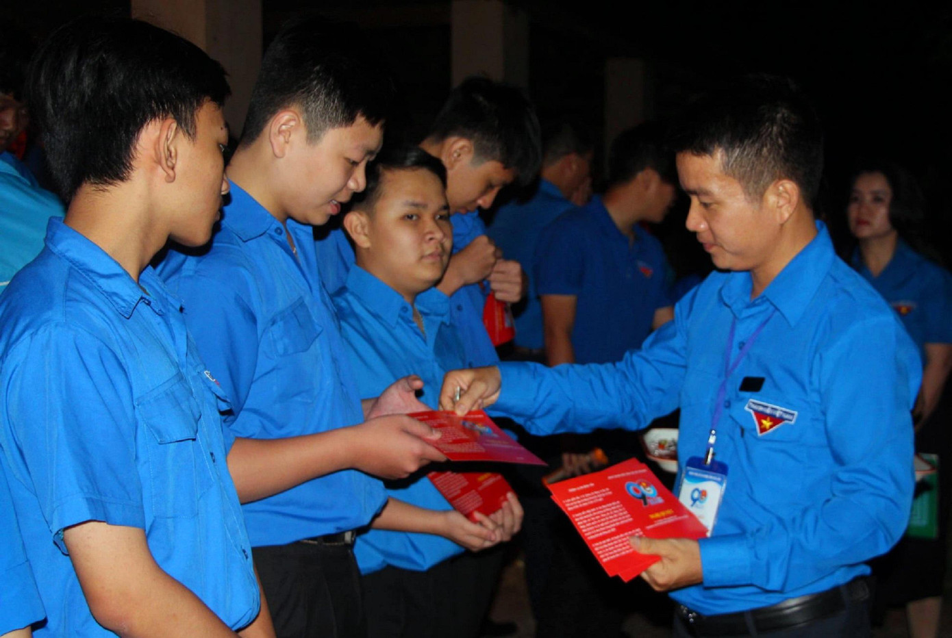 Thanh niên ưu tú được kết nạp đoàn viên Thanh niên ưu tú được kết nạp đoàn viên