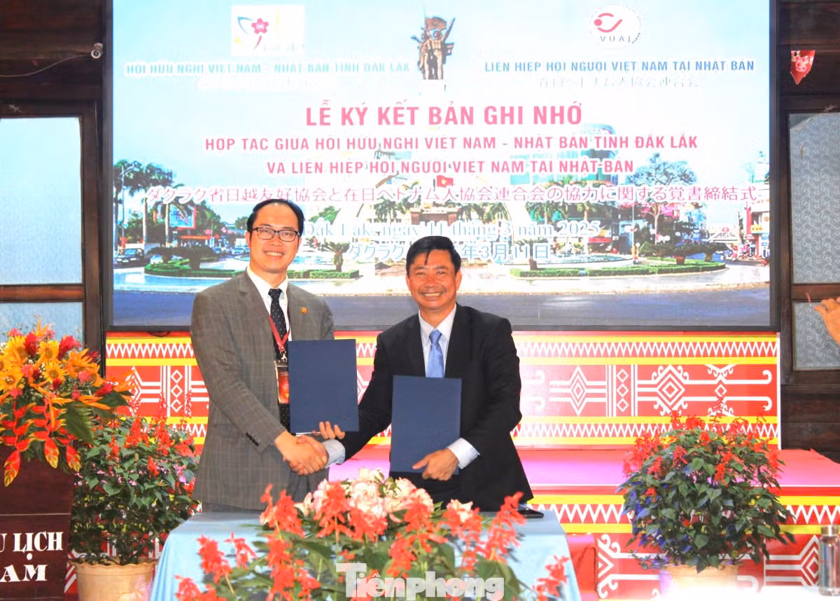 Lễ ký kết Bản ghi nhớ hợp tác Hội Hữu nghị Việt Nam - Nhật Bản tỉnh Đắk Lắk và Liên hiệp Hội người Việt Nam tại Nhật Bản