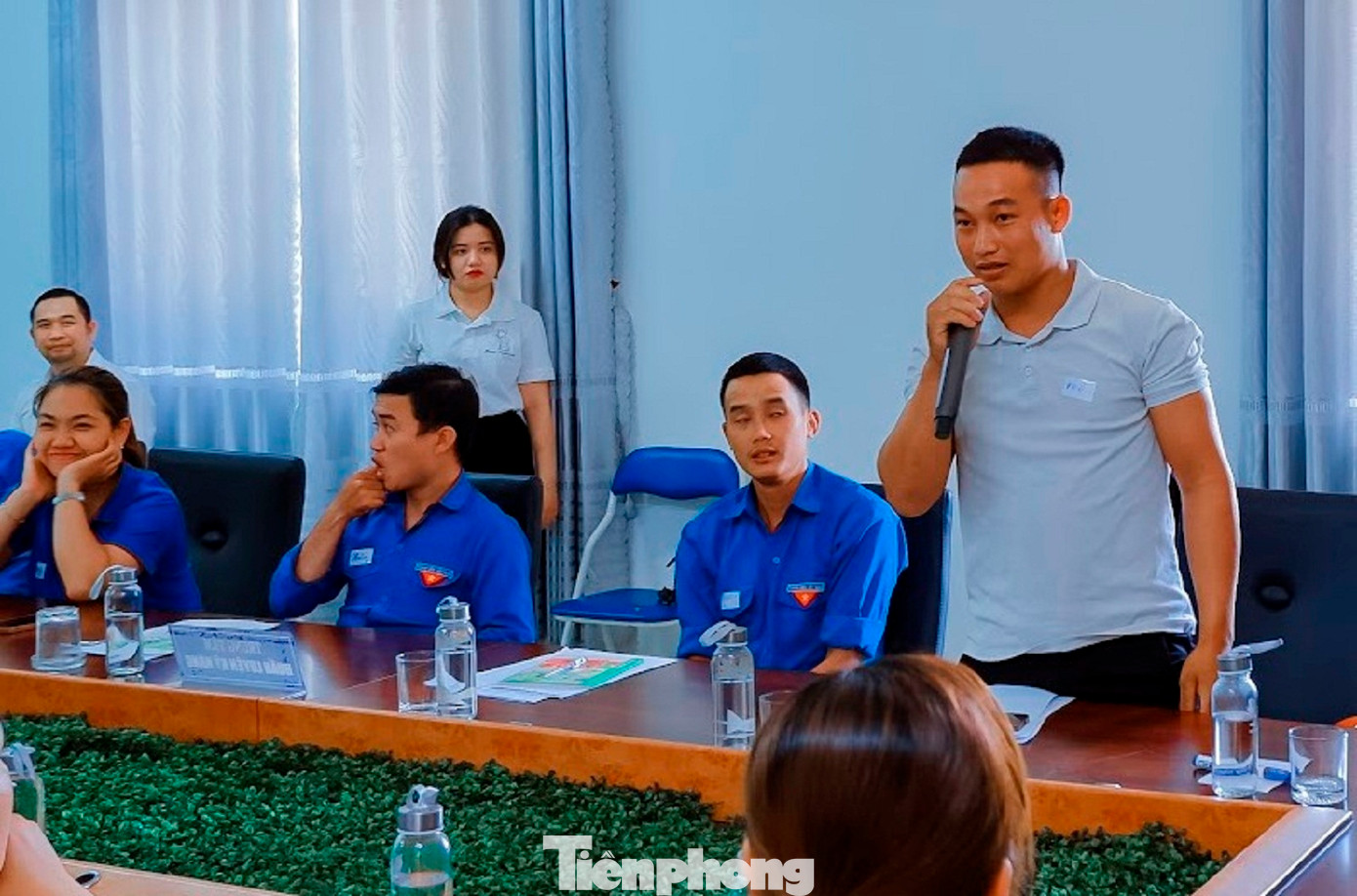 Anh Phạm Văn Khanh trình bày dự án tại buổi tập huấn