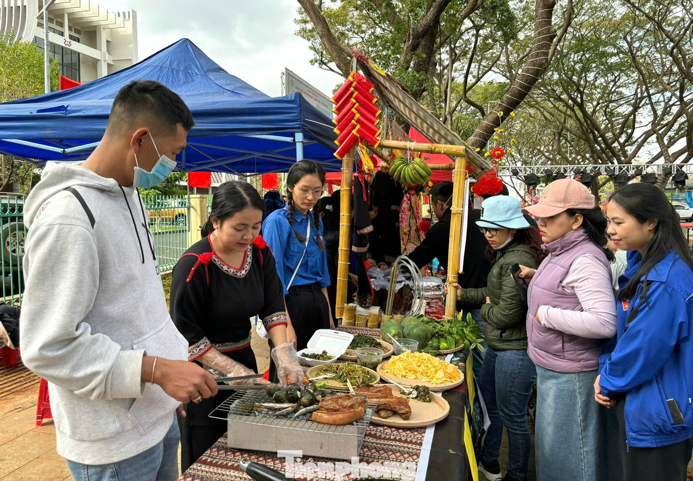 Năm nay sẽ có hơn 1.000 thanh niên tham gia hỗ trợ tại Lễ hội cà phê Năm nay sẽ có hơn 1.000 thanh niên tham gia hỗ trợ tại Lễ hội cà phê
