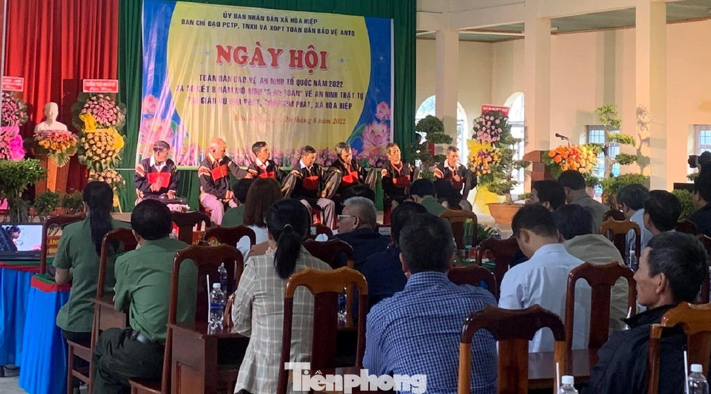 Xã Hòa Hiệp tổ chức ngày hội toàn dân bảo vệ an ninh tổ quốc và sơ kết mô hình "3 an toàn về an ninh trật tự"