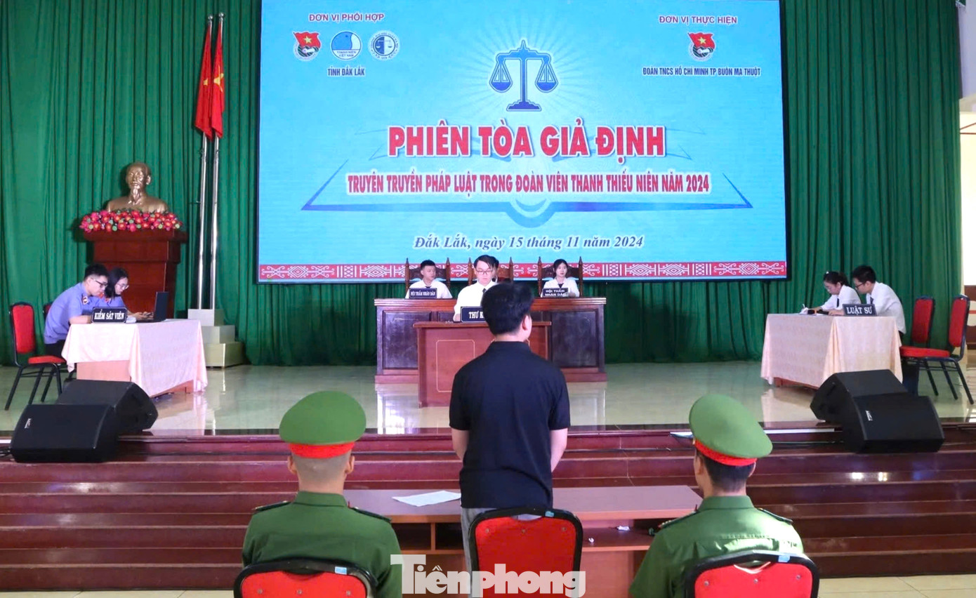 Tỉnh Đoàn Đắk Lắk phối hợp với các đơn vị tổ chức “Phiên tòa giả định” xét xử công khai vụ án “Cố ý gây thương tích”