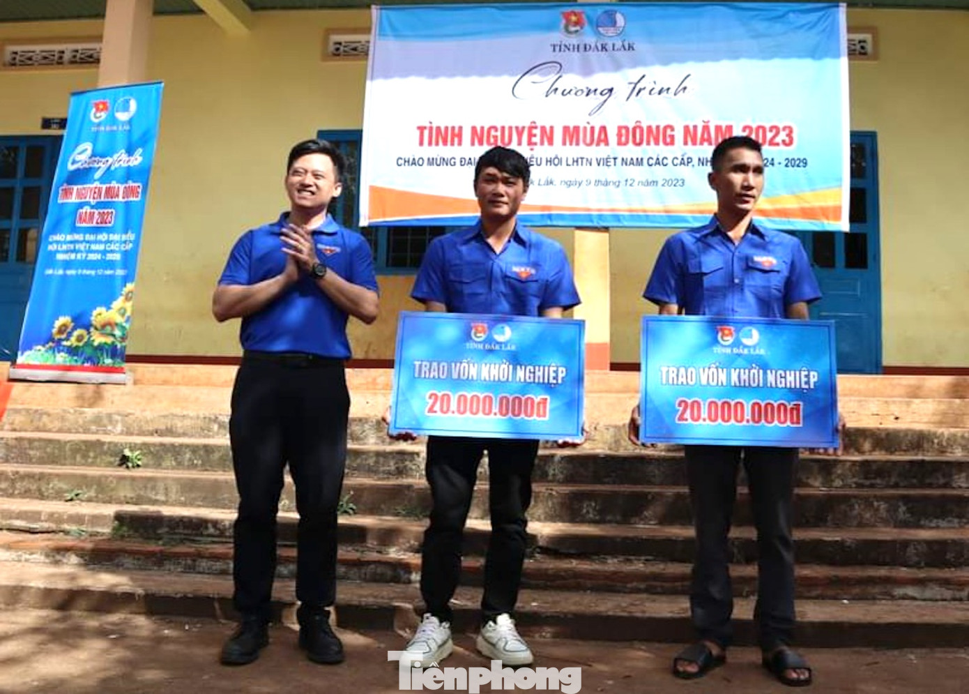 Hai thanh niên của huyện được hỗ trợ nguồn vốn khởi nghiệp. Hai thanh niên của huyện được hỗ trợ nguồn vốn khởi nghiệp.