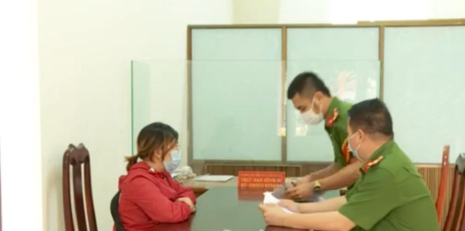 Trần Thị Út Hiền tại cơ quan Công an TP.Buôn Ma Thuột Trần Thị Út Hiền tại cơ quan Công an TP.Buôn Ma Thuột