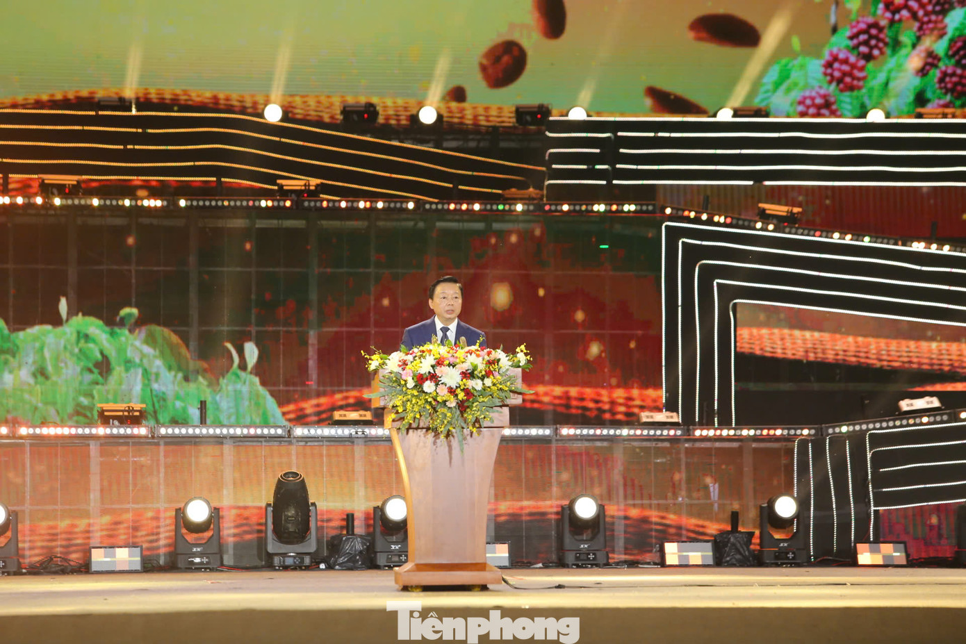 Phó Thủ tướng Trần Hồng Hà phát biểu tại lễ khai mạc. Phó Thủ tướng Trần Hồng Hà phát biểu tại lễ khai mạc.