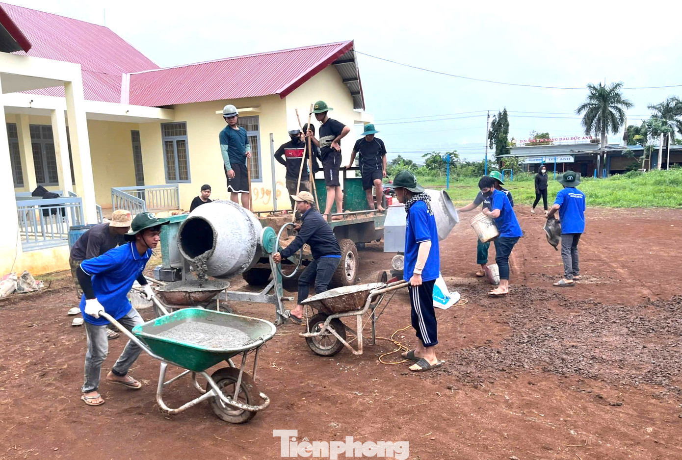 Đoàn viên, thanh niên thực hiện nhiều công trình phần việc