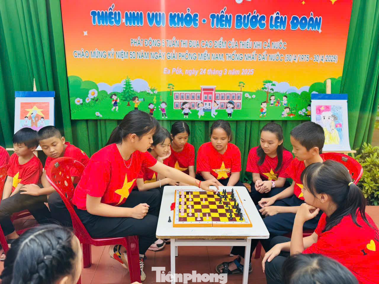 Đợt thi đua bắt đầu từ ngày 26/3 đến hết 30/4/2025. Trong đó tập trung tuyên truyền, nâng cao nhận thức cho các em thiếu niên và nhi đồng về tinh thần yêu nước, lịch sử, ý nghĩa của Ngày Giải phóng miền Nam, thống nhất đất nước… Đợt thi đua bắt đầu từ ngày 26/3 đến hết 30/4/2025. Trong đó tập trung tuyên truyền, nâng cao nhận thức cho các em thiếu niên và nhi đồng về tinh thần yêu nước, lịch sử, ý nghĩa của Ngày Giải phóng miền Nam, thống nhất đất nước…