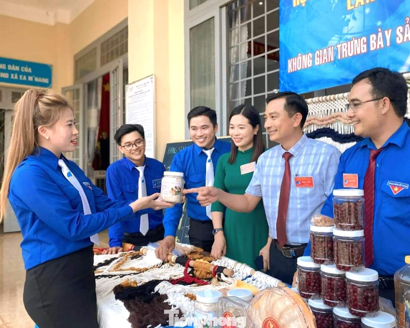 Các đơn vị trưng bày, giới thiệu các sản phẩm thanh niên khởi nghiệp trên địa bàn Các đơn vị trưng bày, giới thiệu các sản phẩm thanh niên khởi nghiệp trên địa bàn