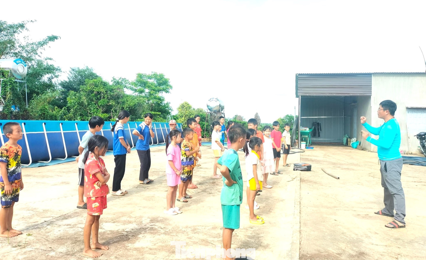 Qua đó, giúp các em nâng cao sức khỏe, thể chất, hoàn thiện kỹ năng phòng chống đuối nước. Bên cạnh đó, còn có nội dung hướng đến bậc phụ huynh cùng người dân. Cha mẹ học sinh tham gia tập huấn các kỹ năng phòng chống đuối nước, sơ cấp cứu cơ bản, xử lý đuối nước, giúp giảm thiểu tai nạn thương tích có thể xảy ra.