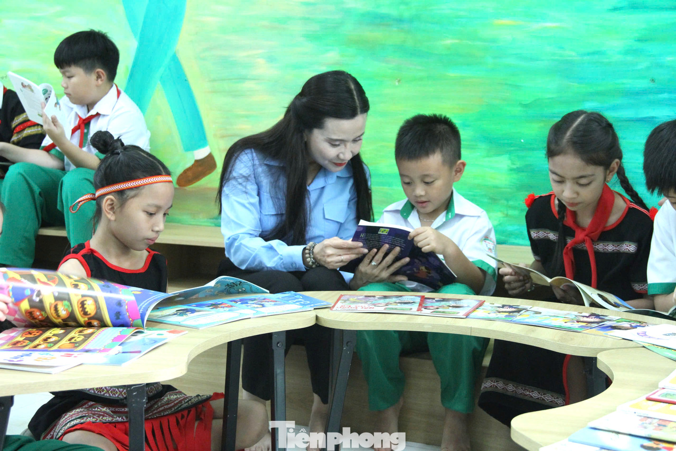 Trong chuỗi hoạt động hành trình, nhiều công trình, hoạt động ý nghĩa với thiếu nhi Đắk Lắk dịp Trung thu. Ảnh: Nguyễn Thảo Trong chuỗi hoạt động hành trình, nhiều công trình, hoạt động ý nghĩa với thiếu nhi Đắk Lắk dịp Trung thu. Ảnh: Nguyễn Thảo