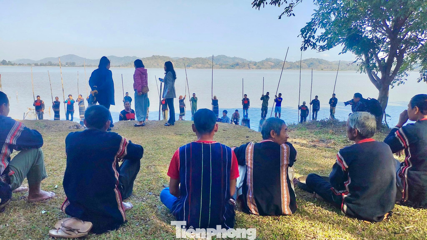 Lễ hội cà phê năm nay có nhiều hoạt động mới, hấp dẫn. Lễ hội cà phê năm nay có nhiều hoạt động mới, hấp dẫn.