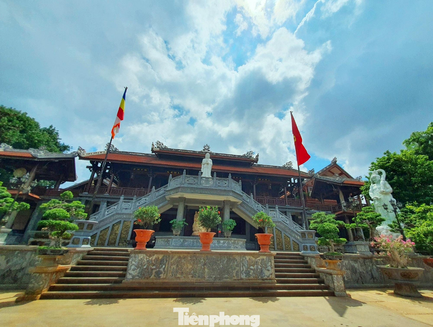 Chùa Sắc Tứ Khải Đoan