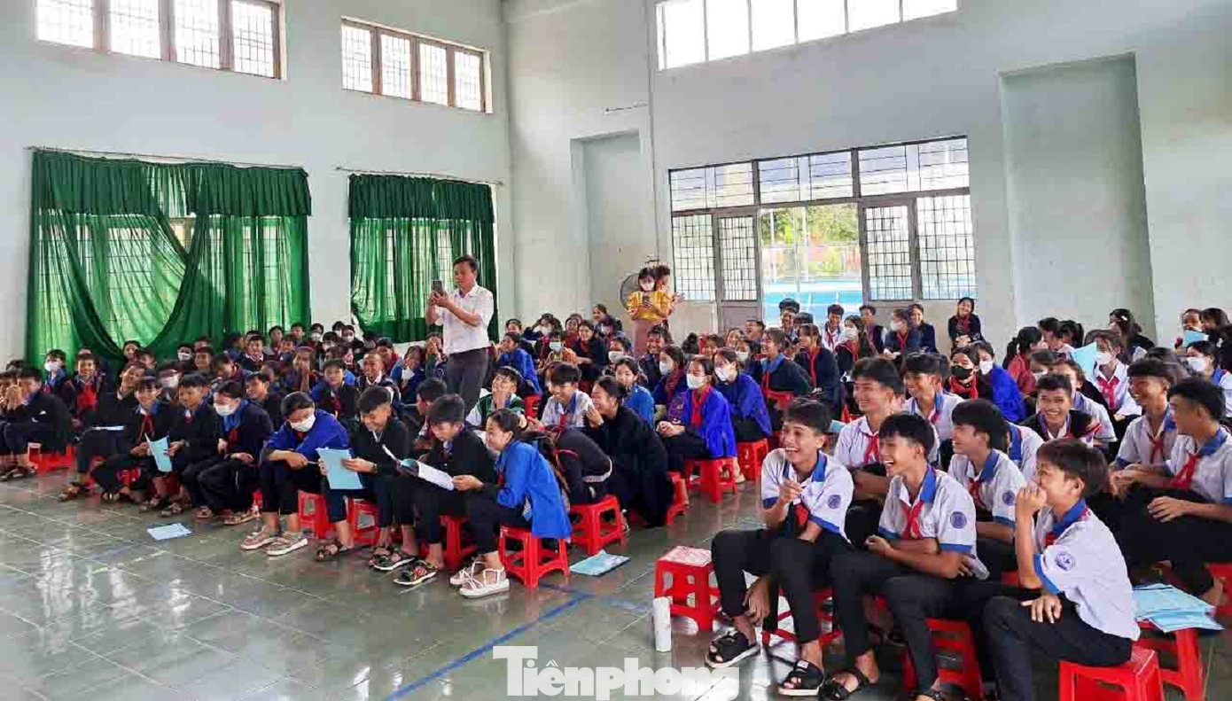 Hội nghị trang bị cho học sinh nhiều kiến thức về bình đẳng giới