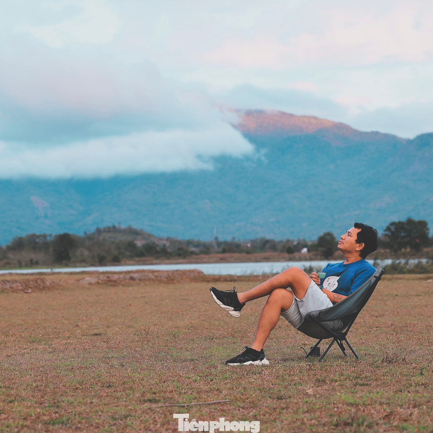 Lê Viết Vinh là một travel blogger được nhiều nhãn hàng săn đón