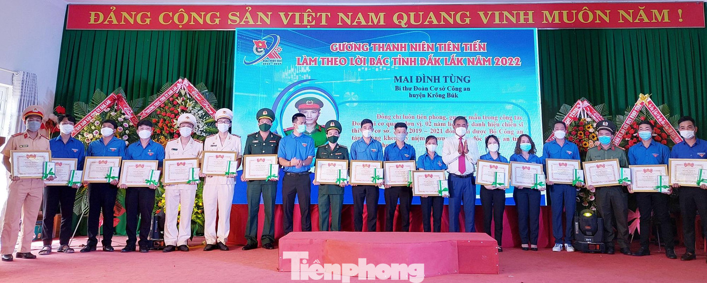 Lễ tuyên dương gương thanh niên tiên tiến làm theo lời Bác năm 2022 Lễ tuyên dương gương thanh niên tiên tiến làm theo lời Bác năm 2022