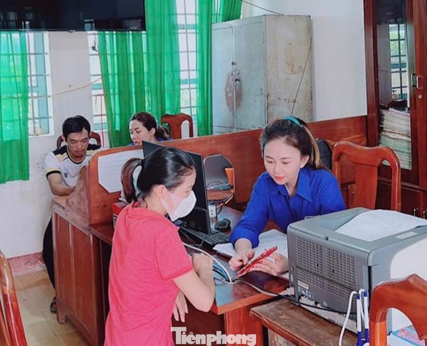 Huyện Đoàn Ea Kar và các cơ sở Đoàn trên địa bàn huyện đã phát huy “Trách nhiệm với công việc”, tạo động lực để cán bộ, công chức, viên chức trẻ phát huy khả năng sáng tạo, đề xuất các sáng kiến, giải pháp mang tính đột phá trong công việc.