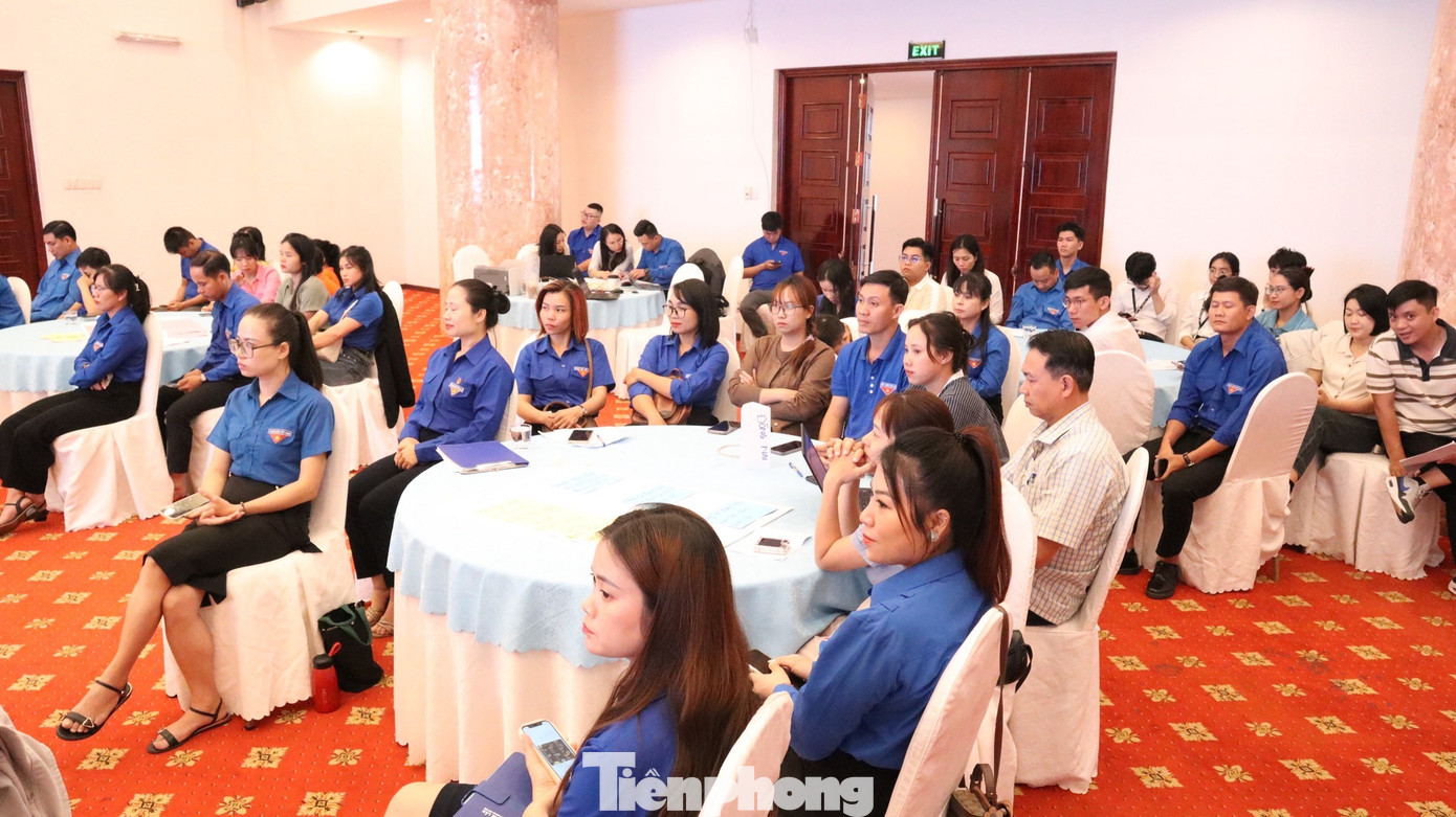 Đoàn viên thanh niên tham gia chương trình