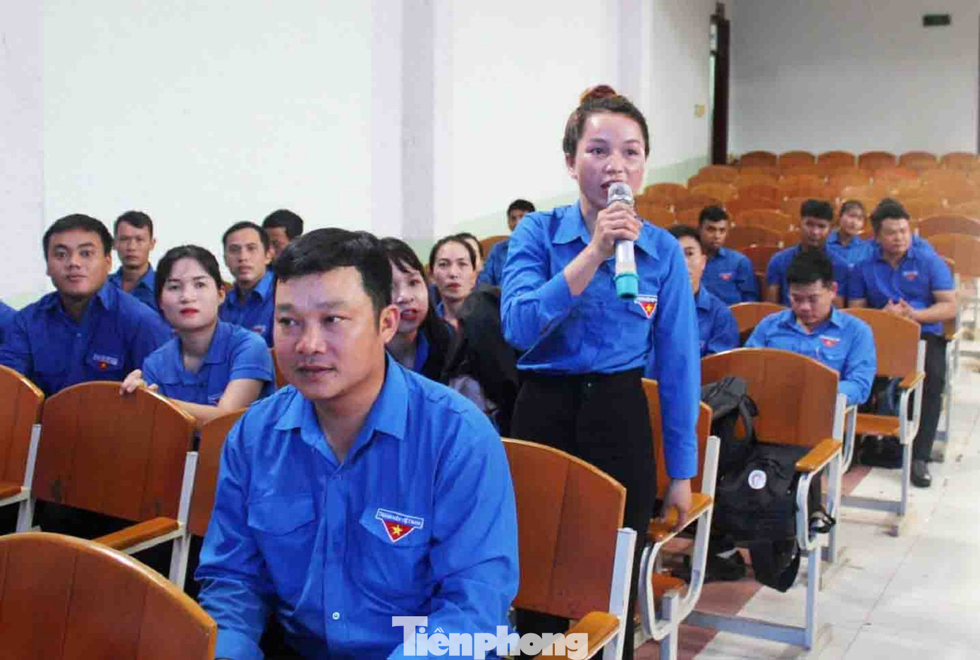 Các đội tham gia câu hỏi phần giao lưu Các đội tham gia câu hỏi phần giao lưu