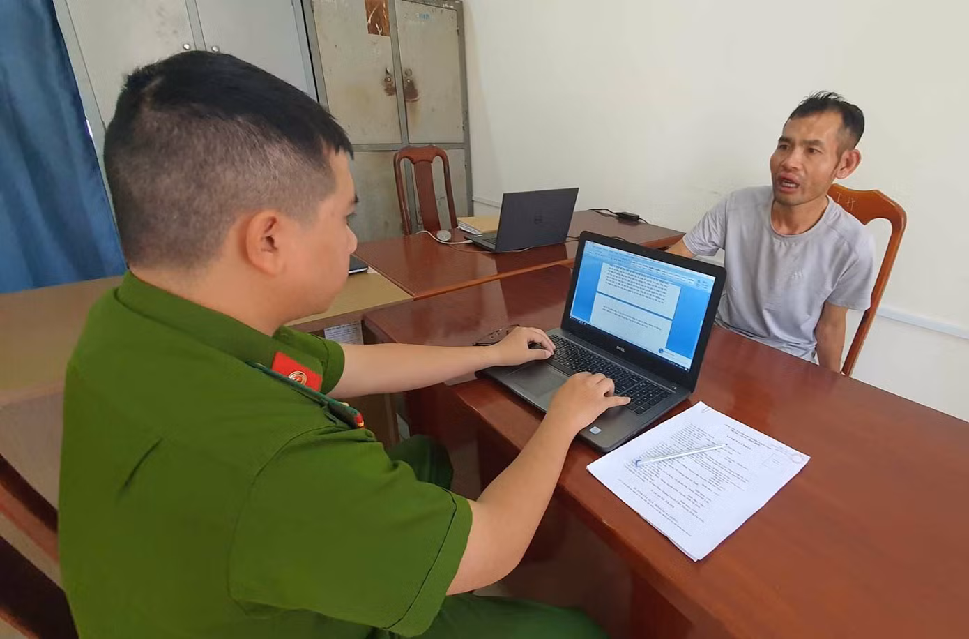 Đối tượng Lê Quốc Tuấn tại cơ quan công an