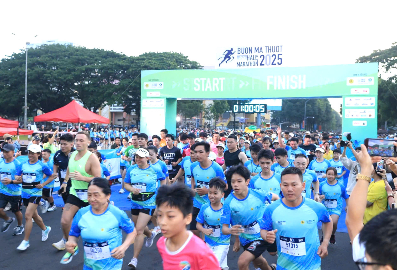 Giải diễn ra trong 2 ngày 7-8/6, thu hút 3.000 vận động viên đến từ 35 tỉnh, thành phố trong nước và quốc tế tham gia.