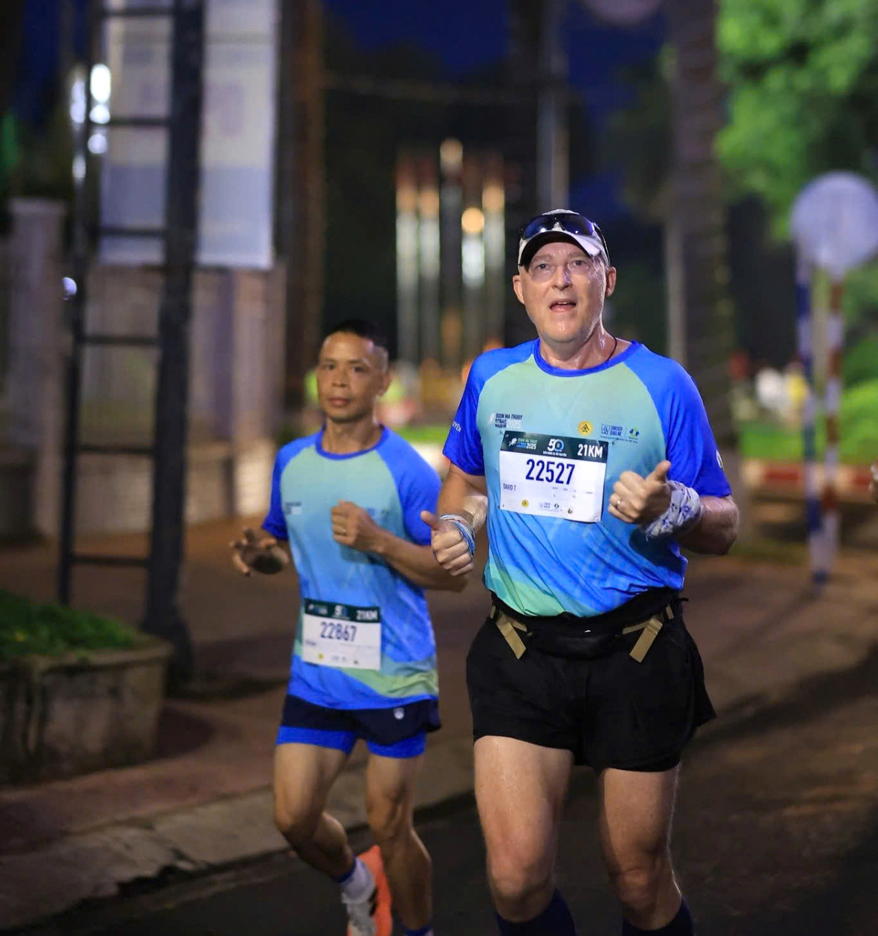 Các vận động viên thi đấu ở các cự ly 5km, 10km, 21km dành cho cả nam và nữ. Trong đó có cả VĐV nước ngoài.