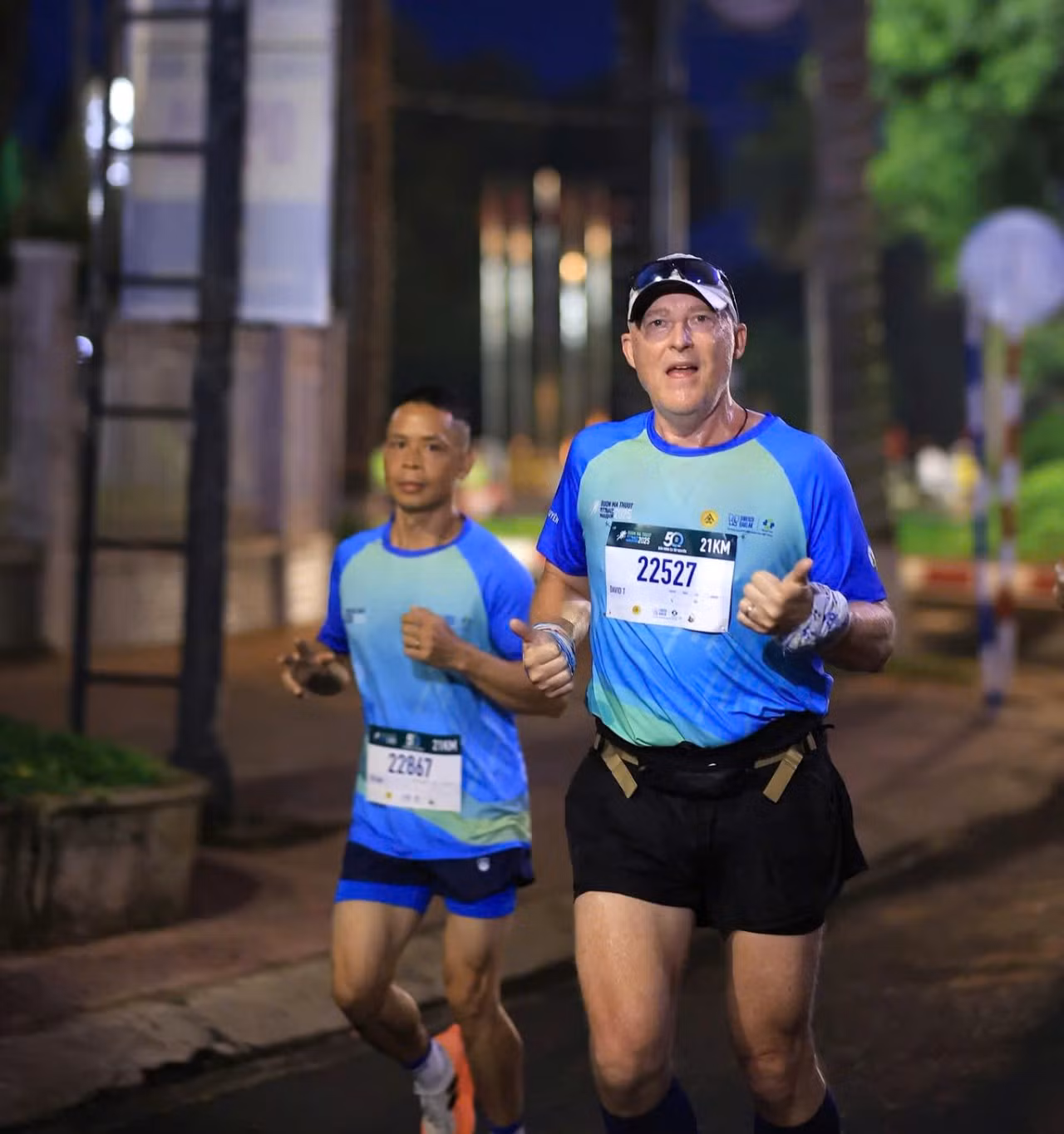 Các vận động viên thi đấu ở các cự ly 5km, 10km, 21km dành cho cả nam và nữ. Trong đó có cả VĐV nước ngoài.