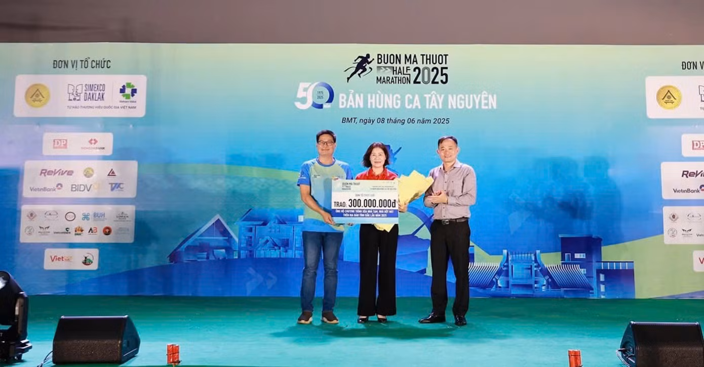 Tại lễ bế mạc, Ban Tổ chức đã trích số tiền 300 triệu đồng từ hoạt động bán vé để ủng hộ chương trình xóa nhà tạm, nhà dột nát ở tỉnh Đắk Lắk năm 2025. Qua đó góp phần mang lại cuộc sống tốt đẹp hơn cho người dân có hoàn cảnh khó khăn.