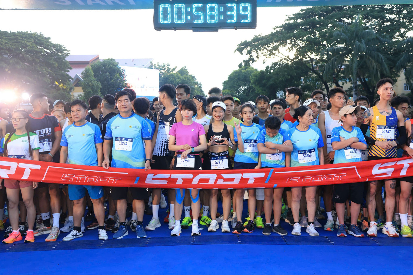 Sự kiện còn mang ý nghĩa nhân văn sâu sắc khi góp phần chung tay ủng hộ chương trình xóa nhà tạm, nhà dột nát, qua đó lan tỏa tinh thần sẻ chia và thể hiện trách nhiệm cộng đồng đối với sự phát triển kinh tế - xã hội của địa phương, đất nước.