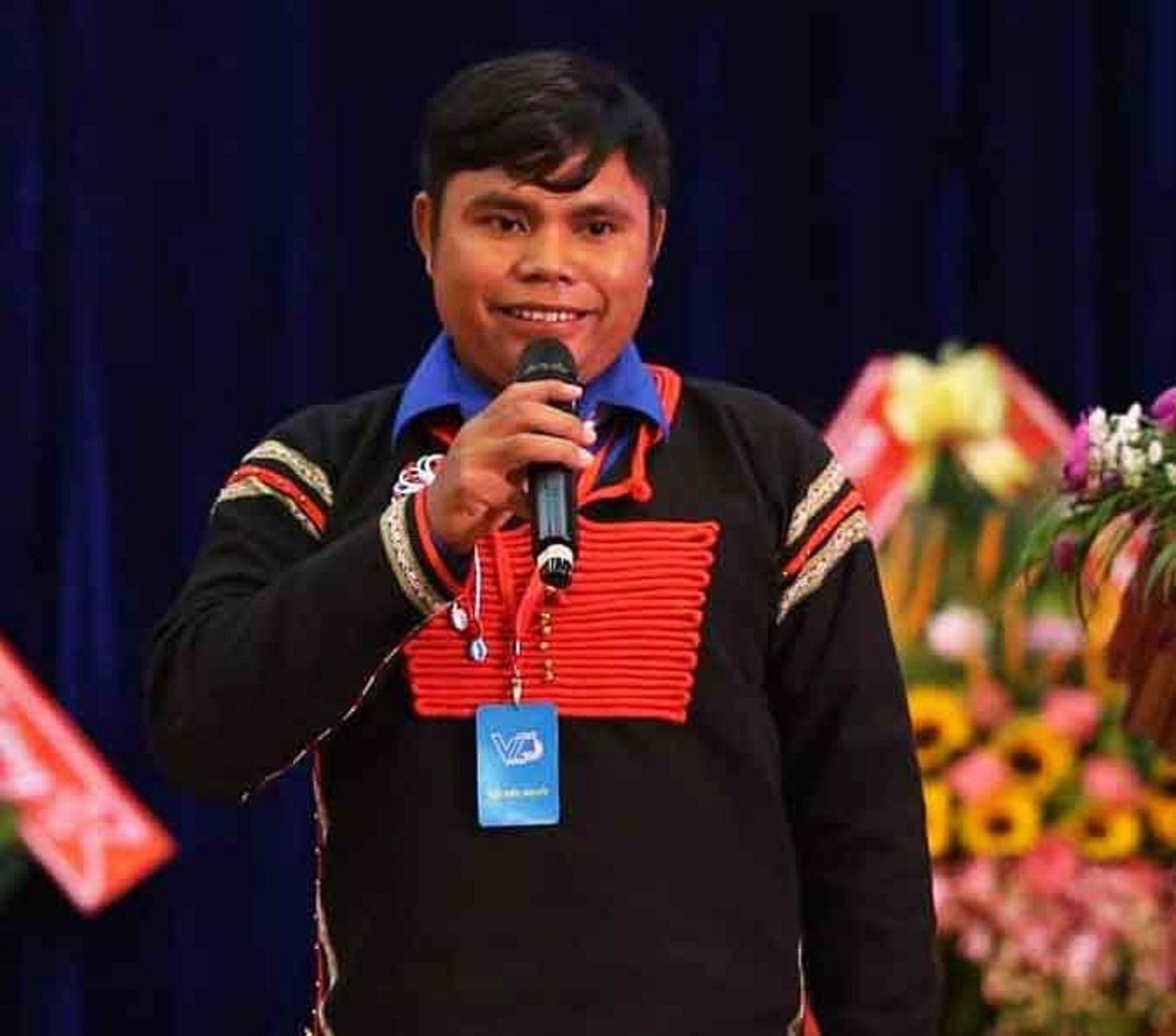 Anh Y HLý Niê Kđăm - Bí thư Đoàn xã Cư Pơng Anh Y HLý Niê Kđăm - Bí thư Đoàn xã Cư Pơng