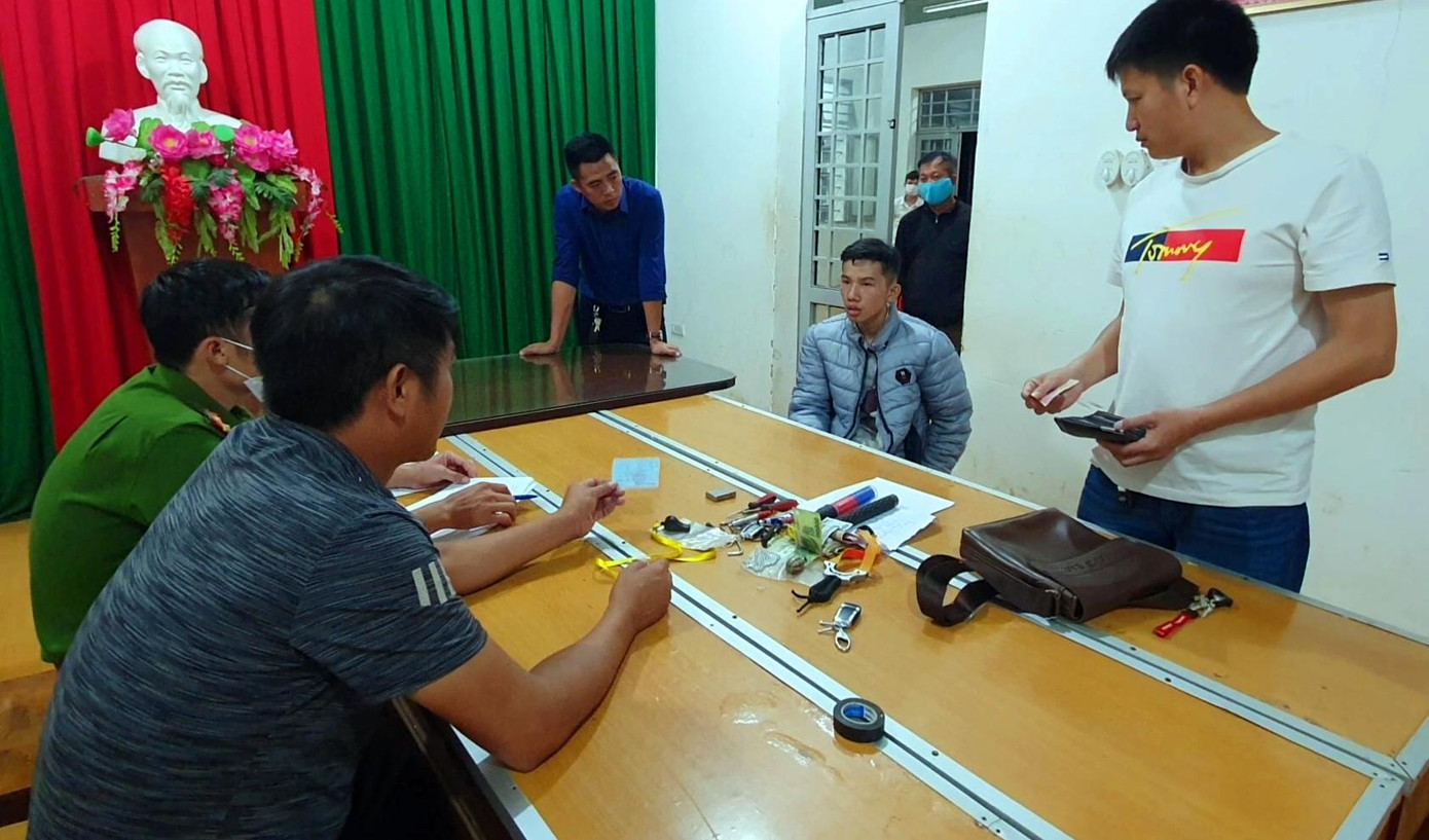 Đối tượng Sang tại cơ quan công an