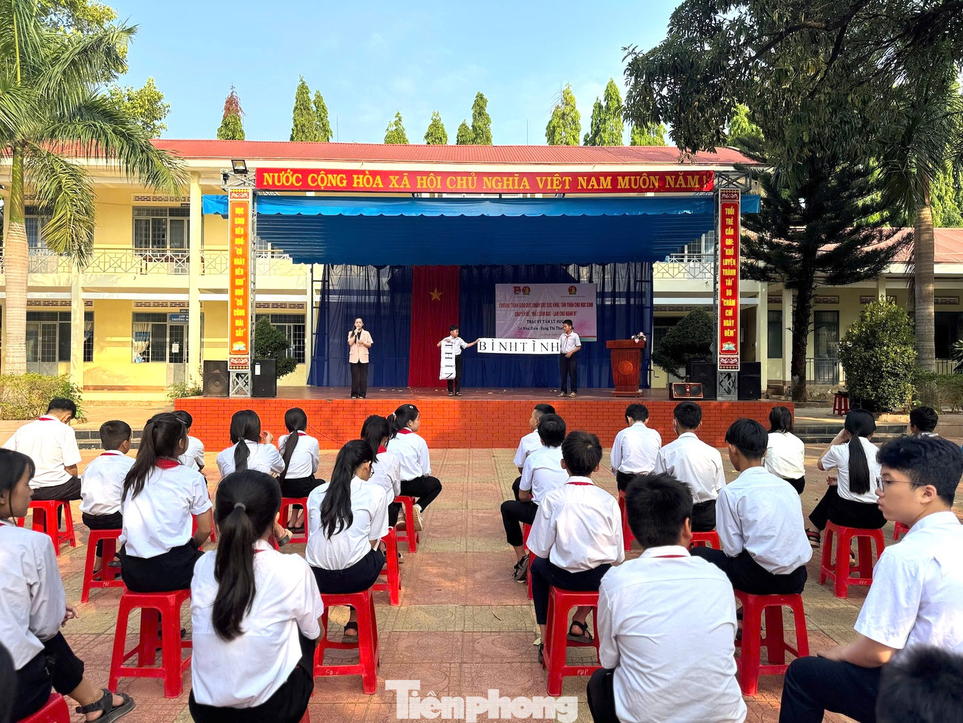 Hội đồng Đội huyện Cư M’gar phối hợp với CLB “Vì đàn em thân yêu” tổ chức chương trình giáo dục chăm sóc sức khỏe tâm thần cho học sinh với chuyên đề “Hiểu cảm xúc, làm chủ hành vi”.