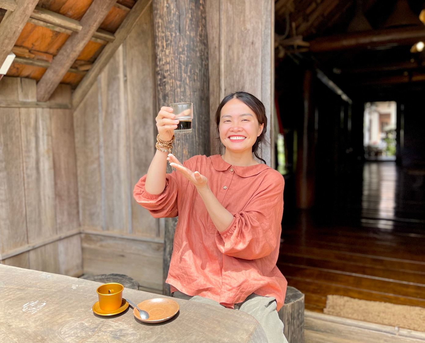 Thu Hà có niềm đam mê mãnh liệt với cà phê Thu Hà có niềm đam mê mãnh liệt với cà phê