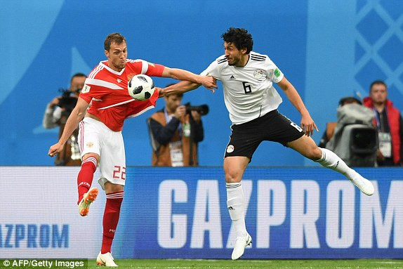 Salah không thể cứu Ai Cập khỏi thất bại trước 'Gấu Nga' ảnh 17