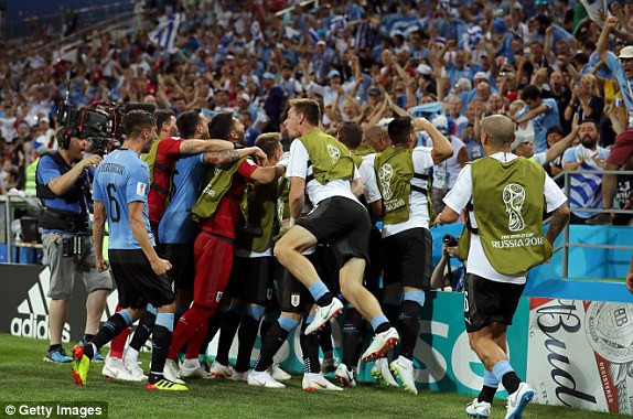 Mộng đẹp World Cup của Ronaldo tan tành như thế nào? ảnh 16