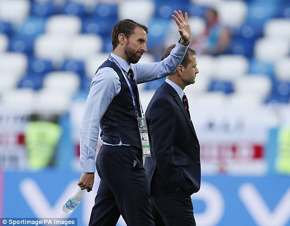 Bỉ đánh bại tuyển Anh, hẹn gặp Nhật Bản ở vòng 1/8 ảnh 7