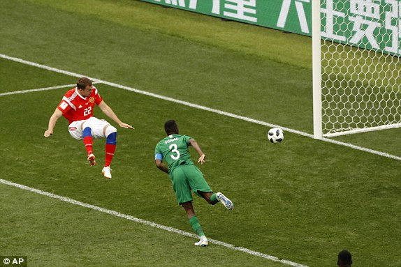 Nga thắng Saudi Arabia '5 sao' ở trận khai mạc World Cup ảnh 30