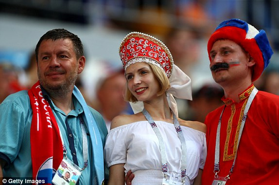 Uruguay thắng '3 sao' chủ nhà Nga, giành ngôi đầu bảng ảnh 6