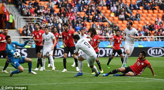 Uruguay hạ Ai Cập bằng bàn thắng ở phút 89 ảnh 15