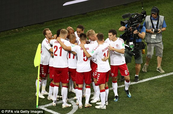 Croatia vào tứ kết sau trận thắng 'vỡ tim' trên chấm 11m ảnh 18