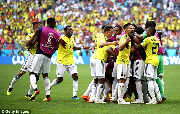 Nhật Bản hạ Colombia, lập chiến tích lịch sử ở World Cup 2018 ảnh 17