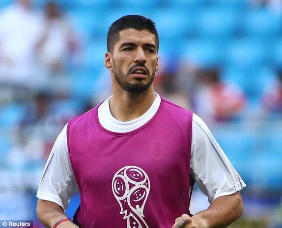 Uruguay thắng '3 sao' chủ nhà Nga, giành ngôi đầu bảng ảnh 12