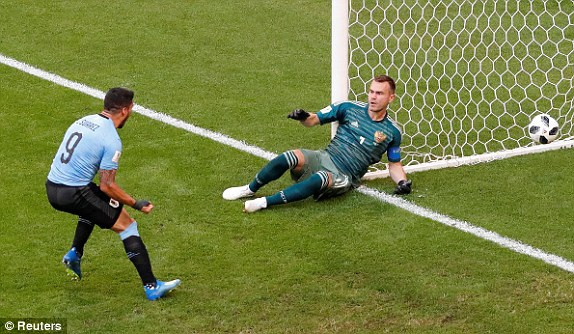 Uruguay thắng '3 sao' chủ nhà Nga, giành ngôi đầu bảng ảnh 17