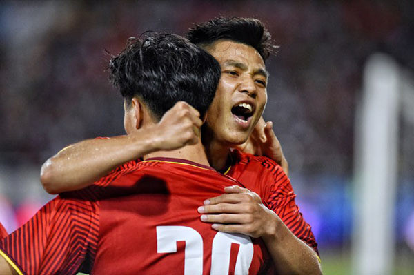 Công Phượng tỏa sáng, U23 Việt Nam ngược dòng thắng Palestine ảnh 17