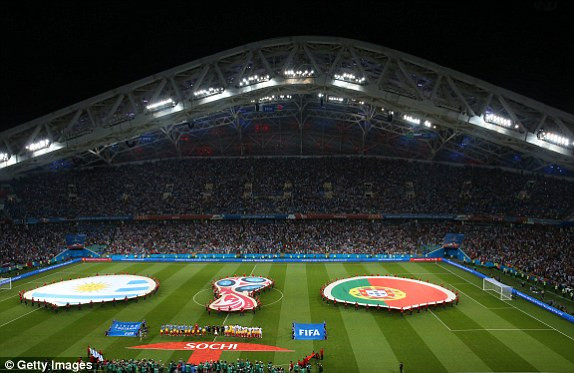 Bồ Đào Nha thua Uruguay, Ronaldo theo chân Messi về nước ảnh 15