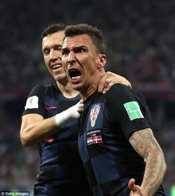 Croatia vào tứ kết sau trận thắng 'vỡ tim' trên chấm 11m ảnh 14