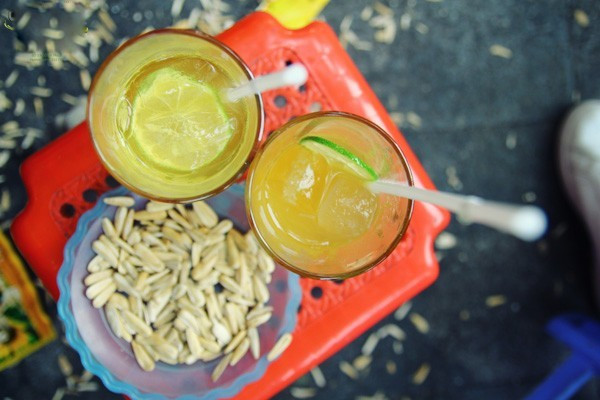 Những tụ điểm trà chanh ở Hà Nội giờ rất nhiều như phố Nhà Thờ, Chợ Gạo, Ngã Tư Sở… tuy nhiên người ta không thể không nhắc tới con phố Đào Duy Từ - nơi khởi nguồn của thức uống “bá đạo” này.